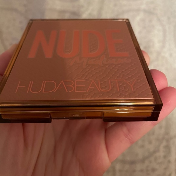 Huda beauty pallete - Picture 5 of 8